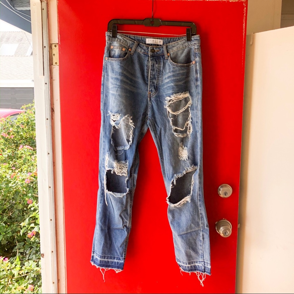 Ripped Boyfriend Jeans